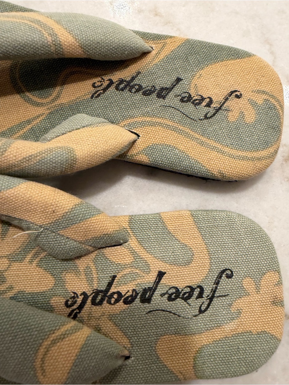 Free People Green and Tan Floral Canvas Flip Flop Sandals! 8 - Picture 4 of 7
